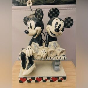 Mickey and Minnie mouse collectable